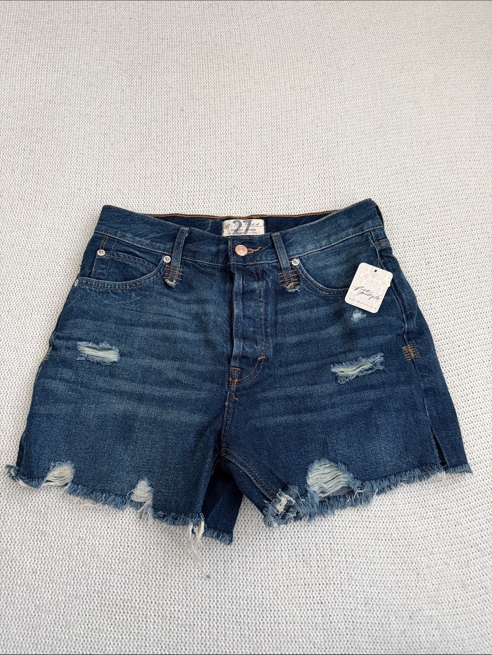 NWT! Free People We The Free Good Times Relaxed Denim Shorts Size 27